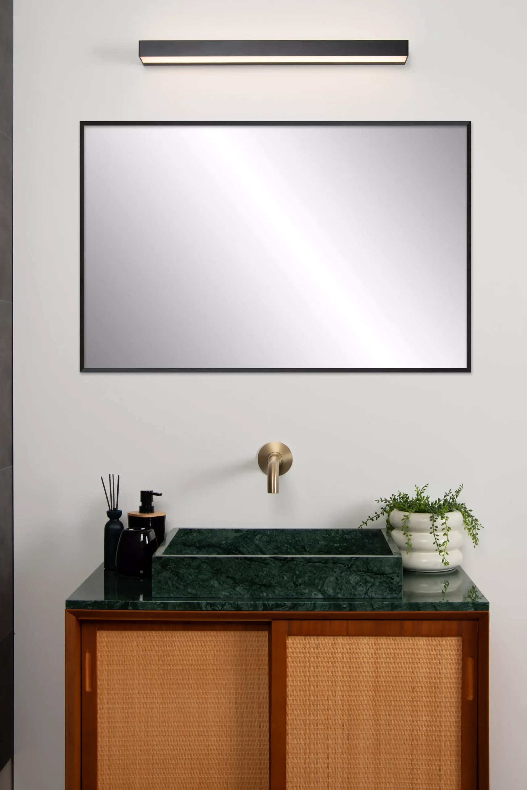 ALEXA - Wandlamp Badkamer - LED - 1x8W 3000K - IP44 - Zwart*Lucide Best Sale