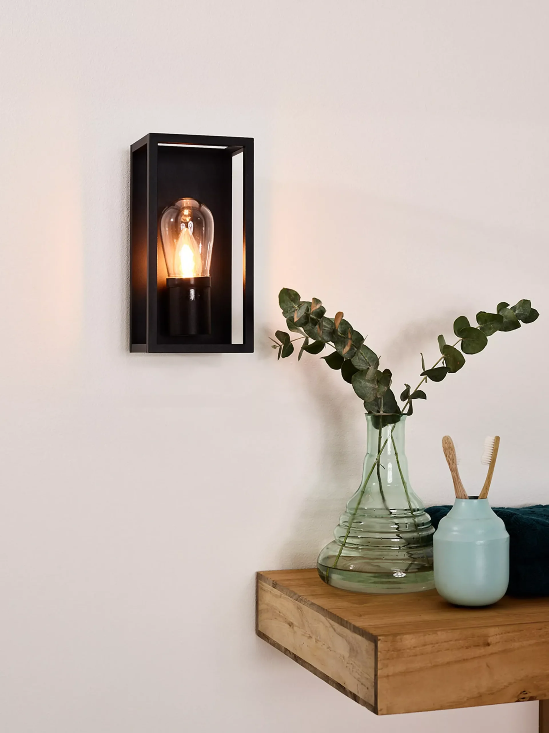 CARLYN - Wandlamp Badkamer - 1xE14 - IP54 - Zwart*Lucide Discount