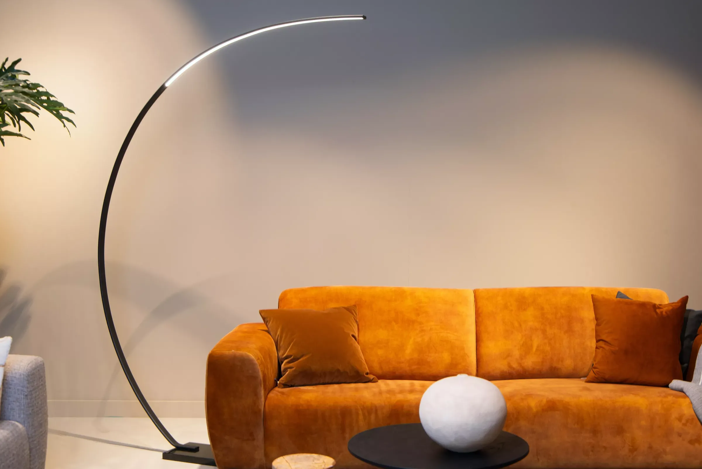 CURVE - Booglamp - LED Dimb. - 1x15W 2700K - Zwart*Lucide Outlet