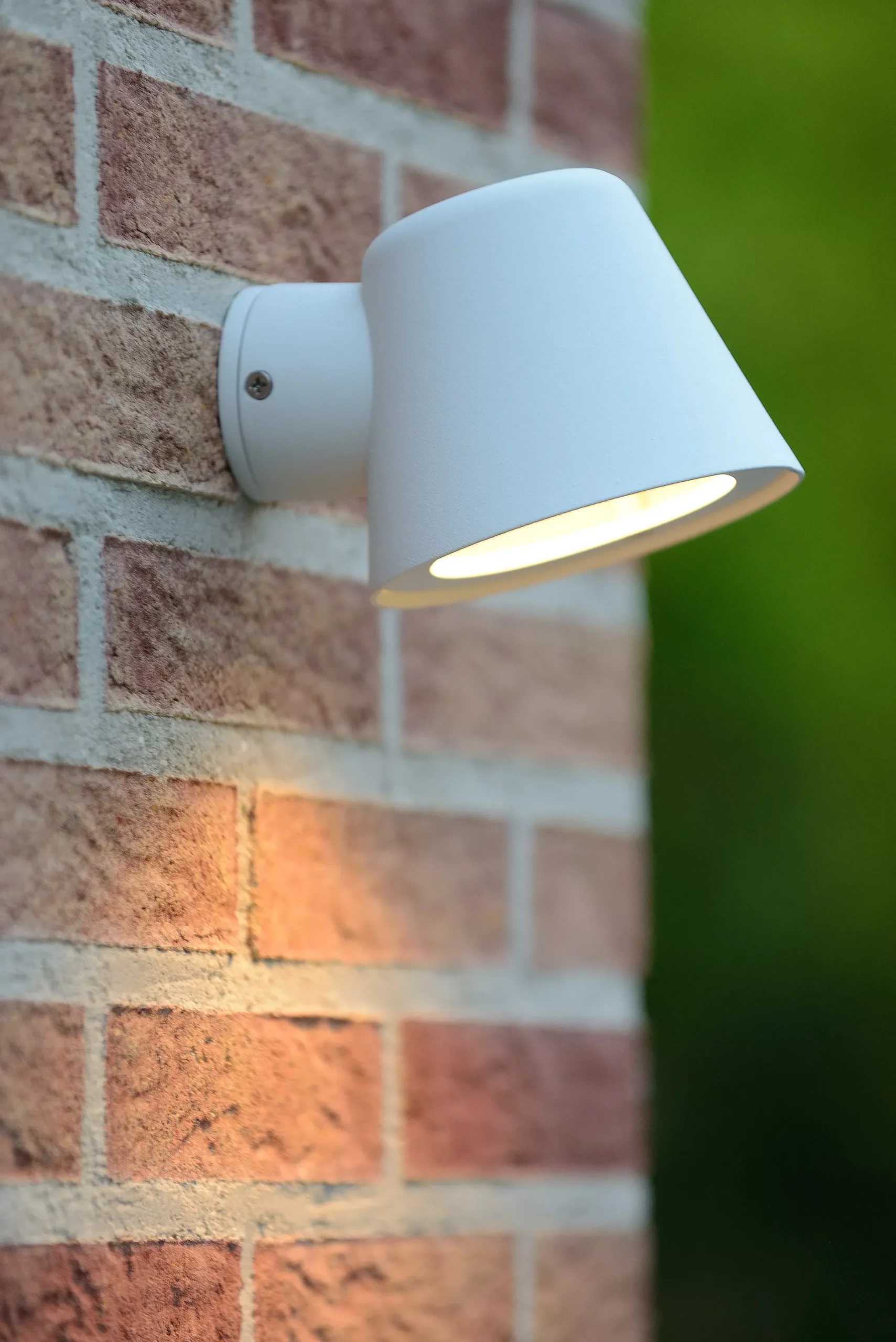 DINGO-LED - Wandlamp Binnen/Buiten - LED Dimb. - GU10 - 1x5W 3000K - IP44 - Wit*Lucide Outlet