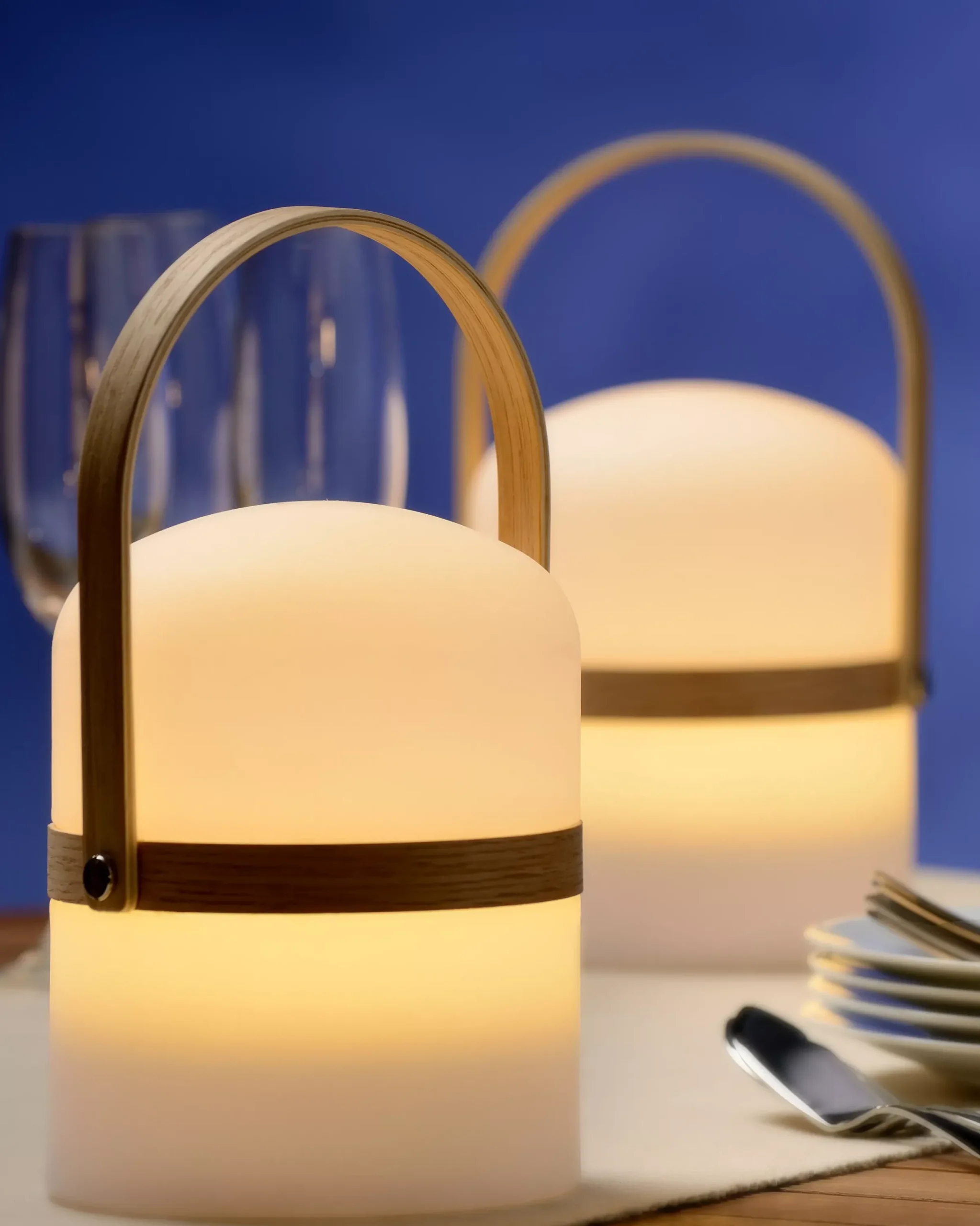 JOE - Oplaadbare Tafellamp Binnen/Buiten - Accu/Batterij - Ø 14,5 cm - LED Dim to warm - 1x3W 2800K/3200K - IP44 - Wit*Lucide Clearance
