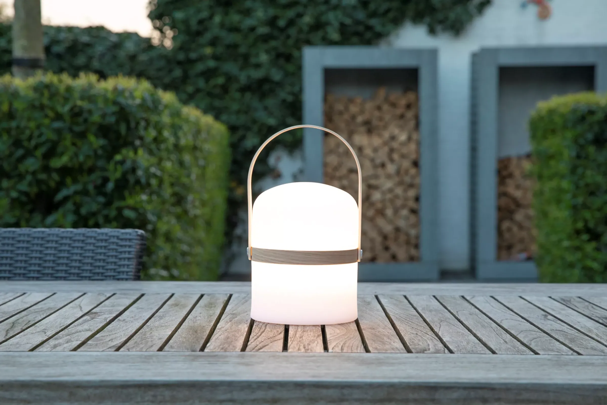 JOE - Oplaadbare Tafellamp Binnen/Buiten - Accu/Batterij - Ø 14,5 cm - LED Dim to warm - 1x3W 2800K/3200K - IP44 - Wit*Lucide Clearance