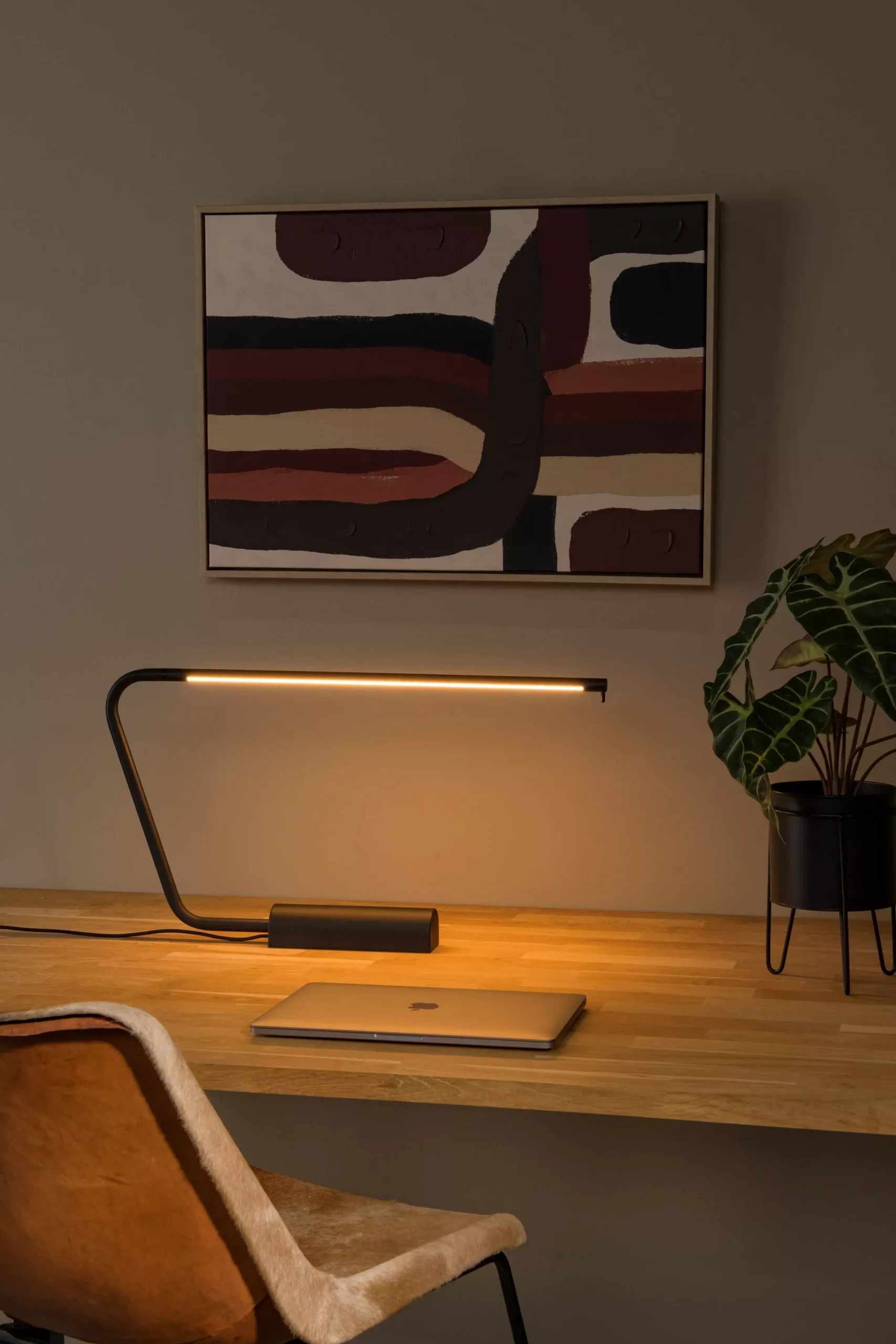 MADISON - Bureaulamp - LED Dim to warm - 1x6,5W 2600K/2800K - Zwart*Lucide Outlet