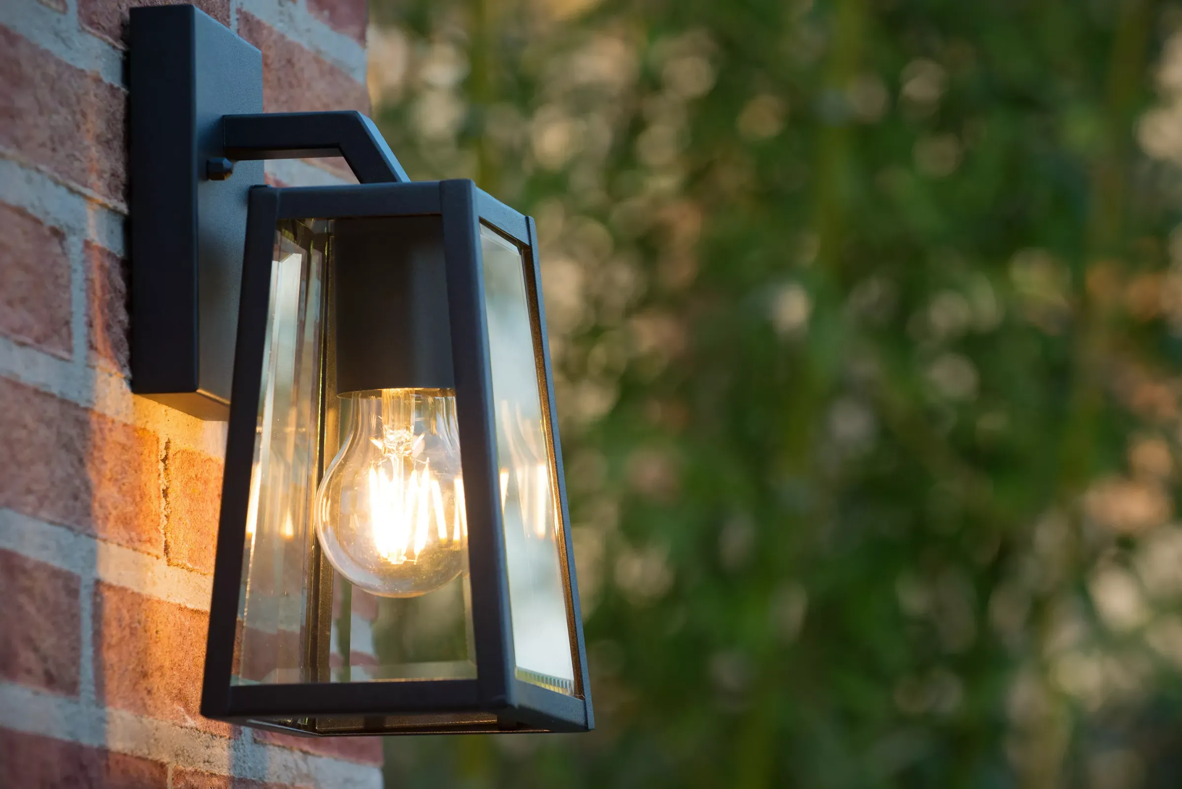 MATSLOT - Wandlamp Binnen/Buiten - 1xE27 - IP23 - Zwart*Lucide Store