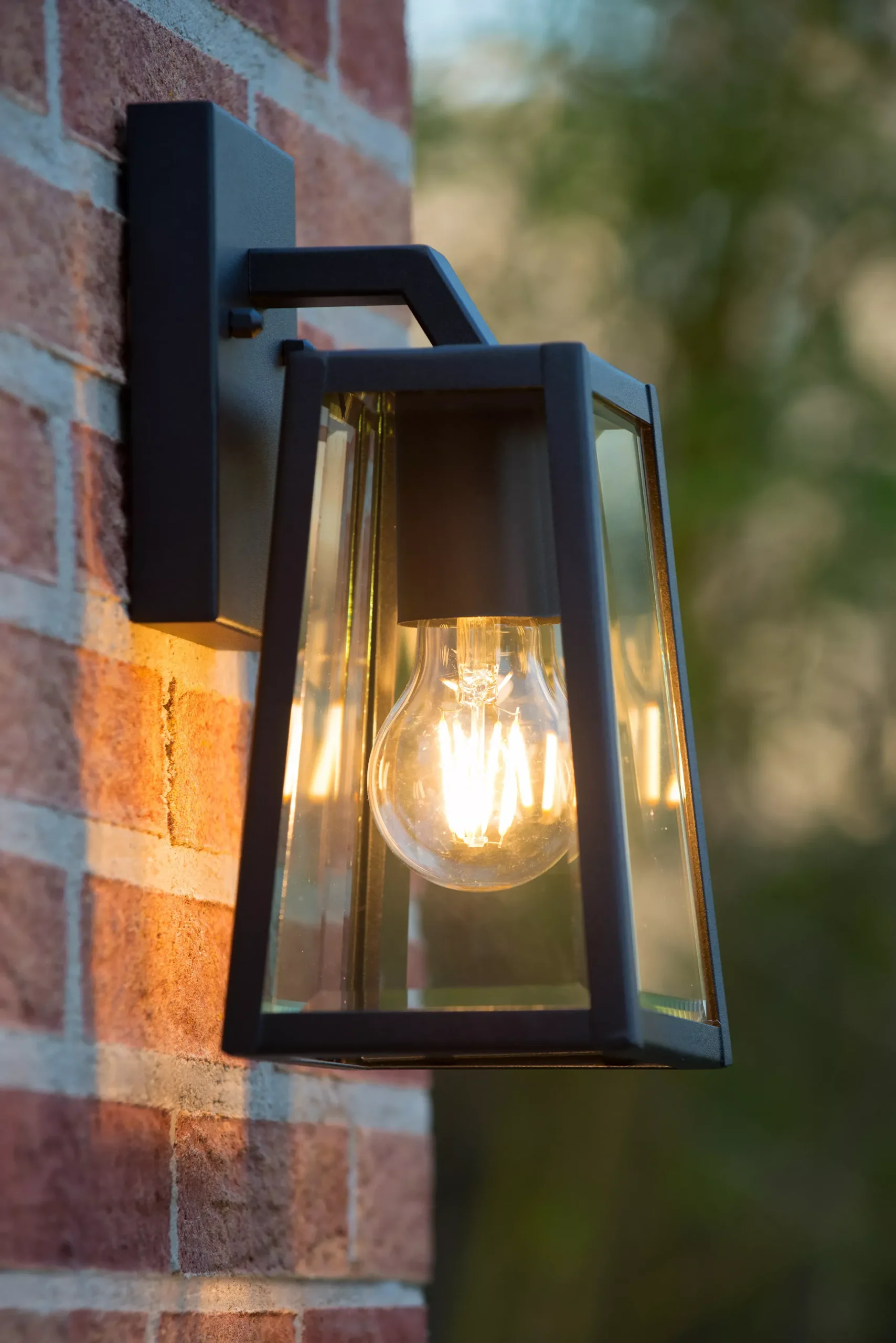 MATSLOT - Wandlamp Binnen/Buiten - 1xE27 - IP23 - Zwart*Lucide Store