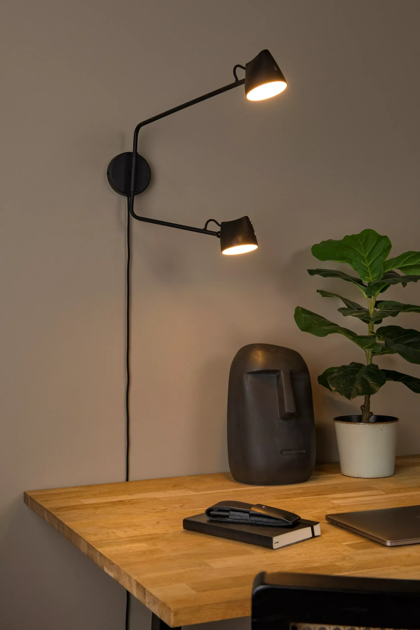 MILNE - Wandlamp - LED Dimb. - 2x8W 2700K - Zwart*Lucide New