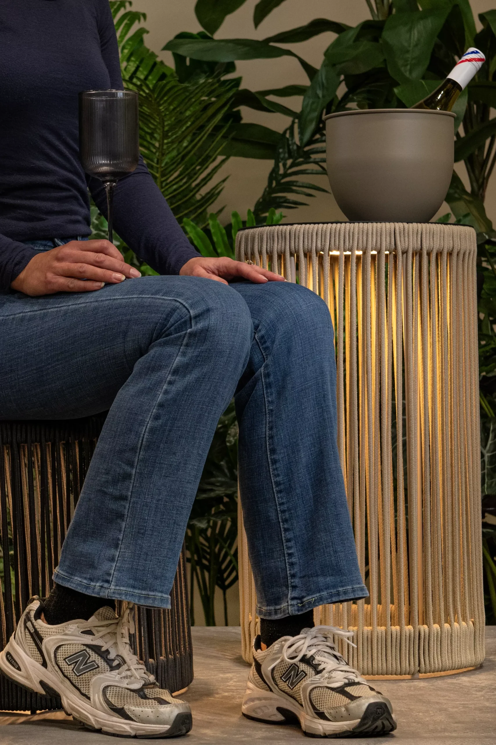 PINGI - Oplaadbare Vloerlamp Binnen/Buiten - Accu/Batterij - Ø 33,5 cm - LED 3 StepDim - 1x3W 3000K - IP44 - Zwart*Lucide Store