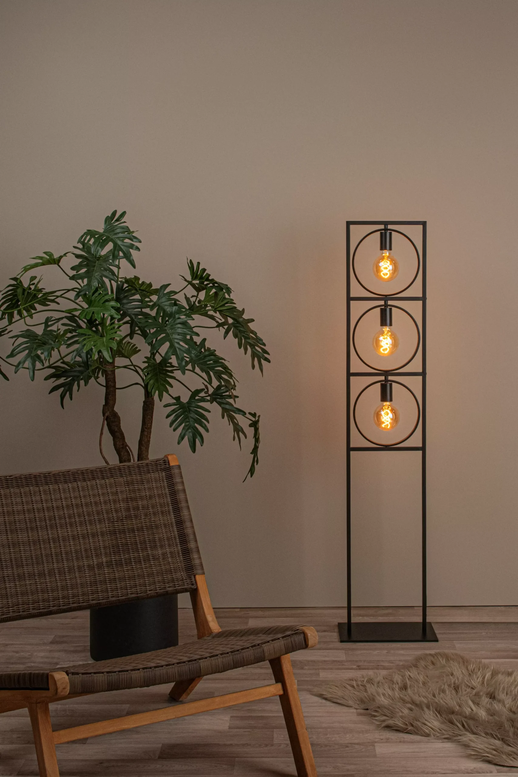 SUUS - Vloerlamp - 3xE27 - Zwart*Lucide Hot