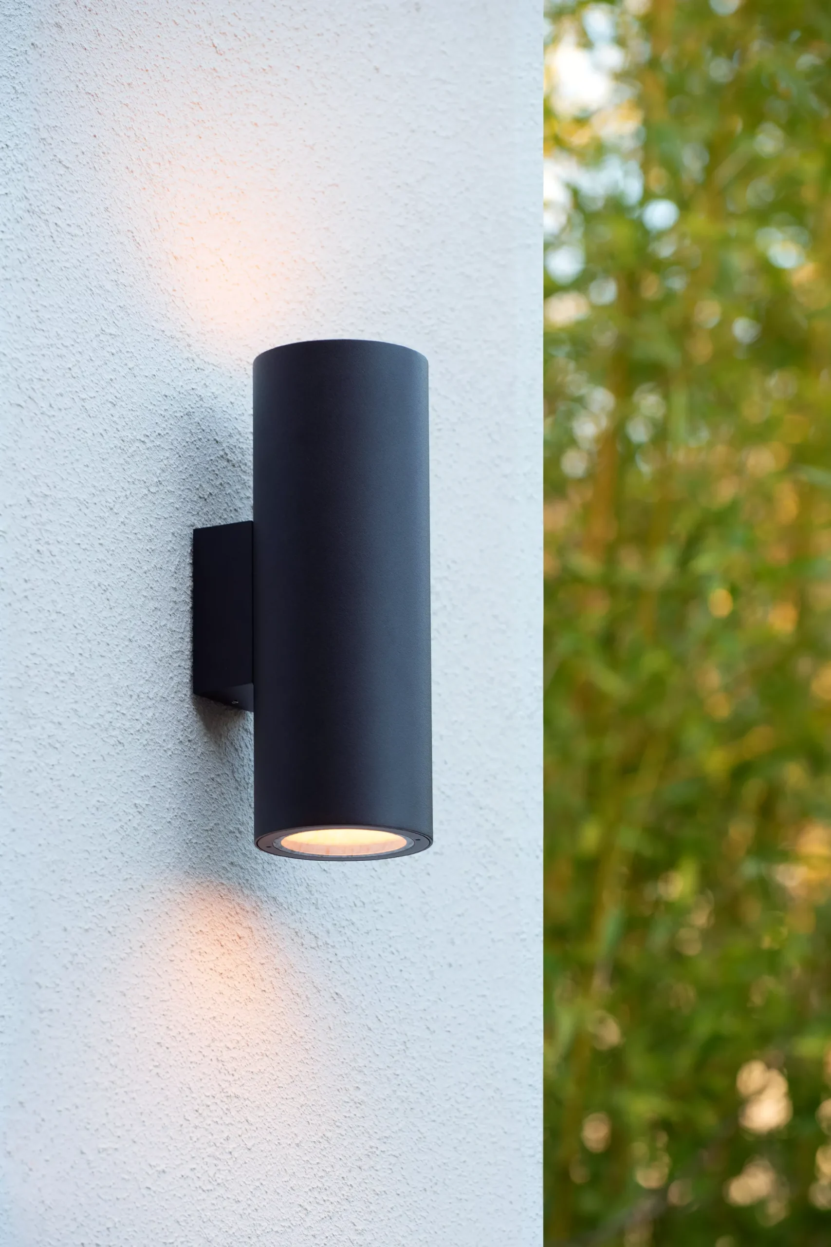 VOLANTIS - Wandspot / Wandlamp Binnen/Buiten - 2xE27 - IP54 - Zwart*Lucide Cheap